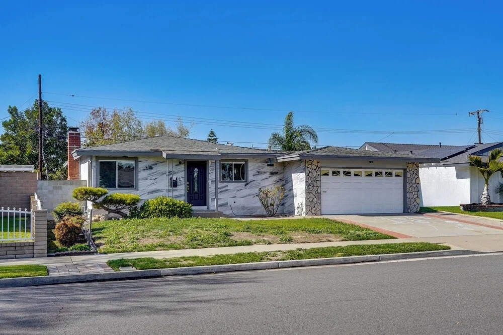 Work & Play! Home 5 Mi to Huntington City Beach