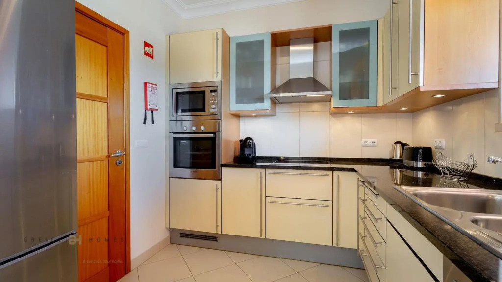 Greice Homes-Luxury 2 bed en-suite south facing & Golf view
