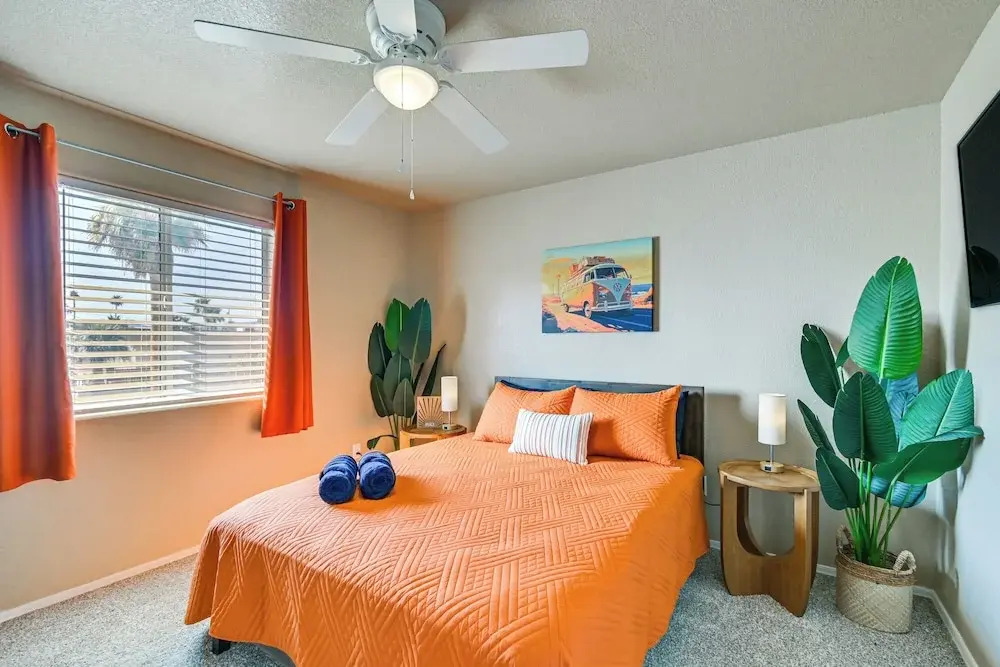Game Room + Fire Pit : Lake Havasu Retreat!