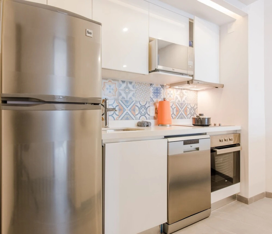 LUXURY 1-bdr -ROOFTOP POOL-GYM-PARK G310