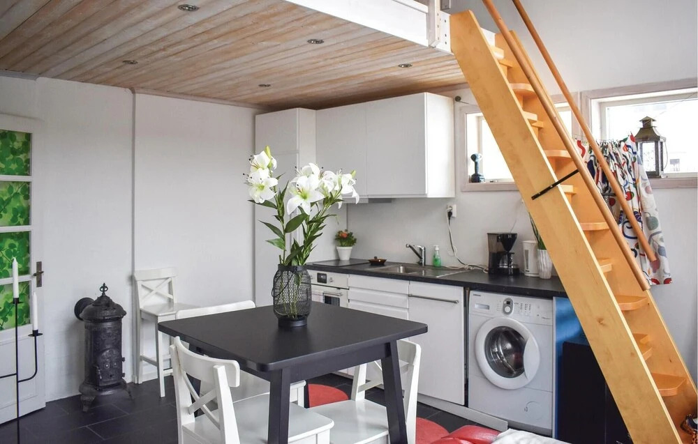 Awesome Home In Vimmerby With Wifi