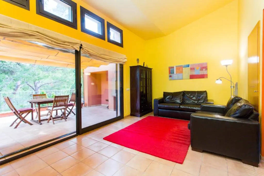 TH43 Golf House