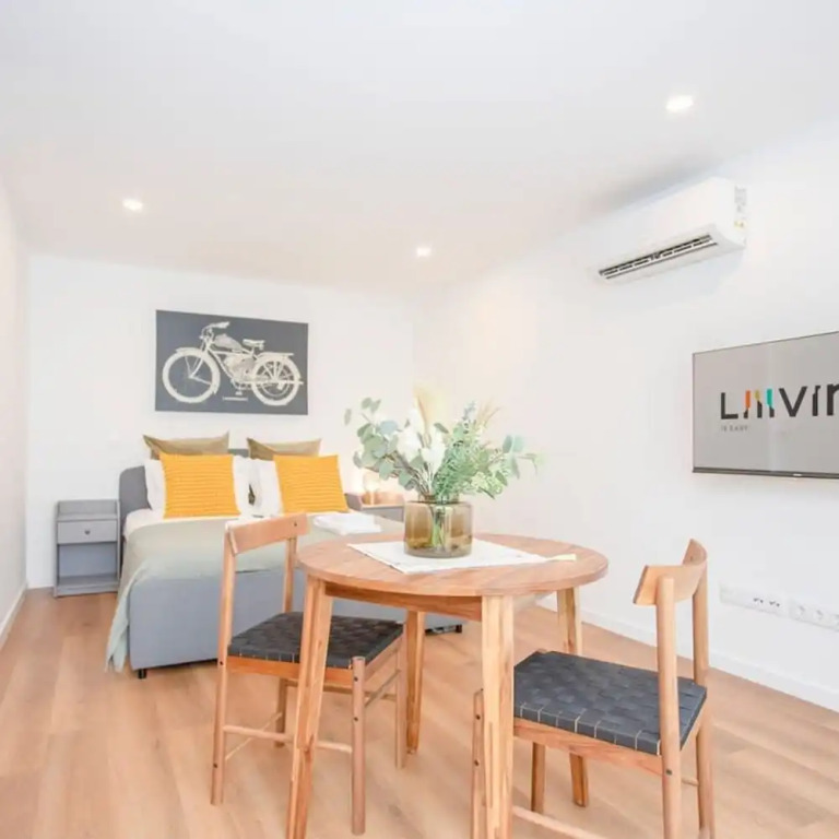 NAX Apartment C by Liiiving