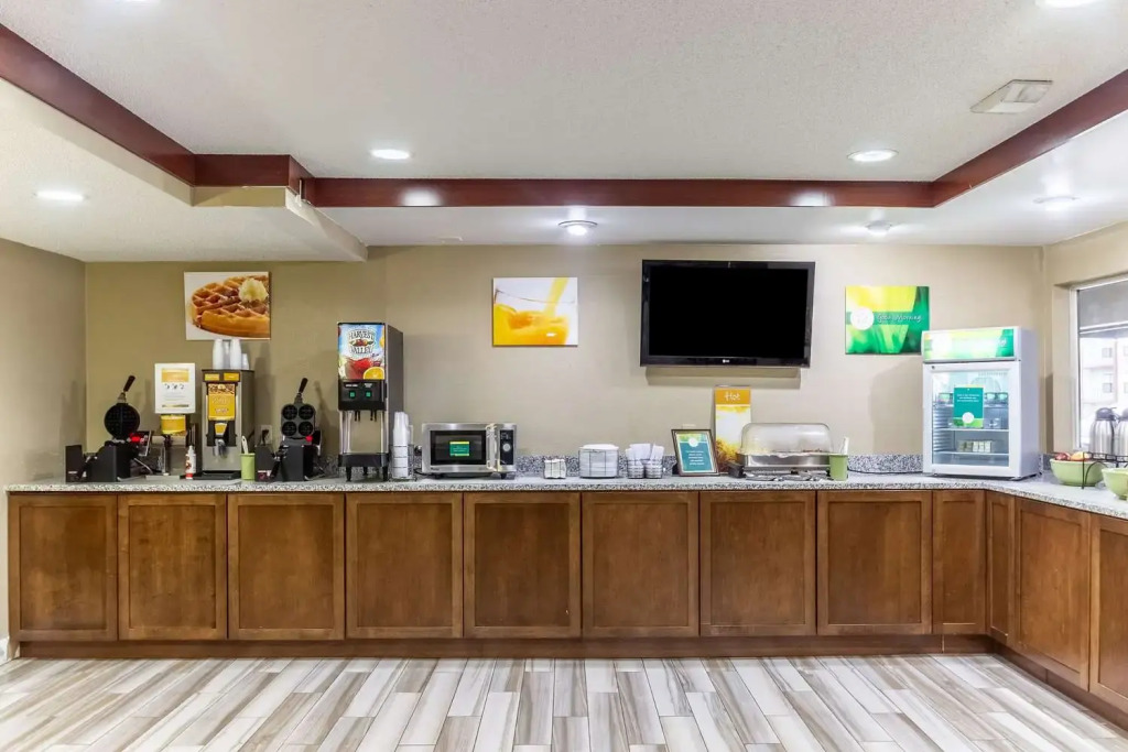 Quality Inn Milwaukee/Brookfield