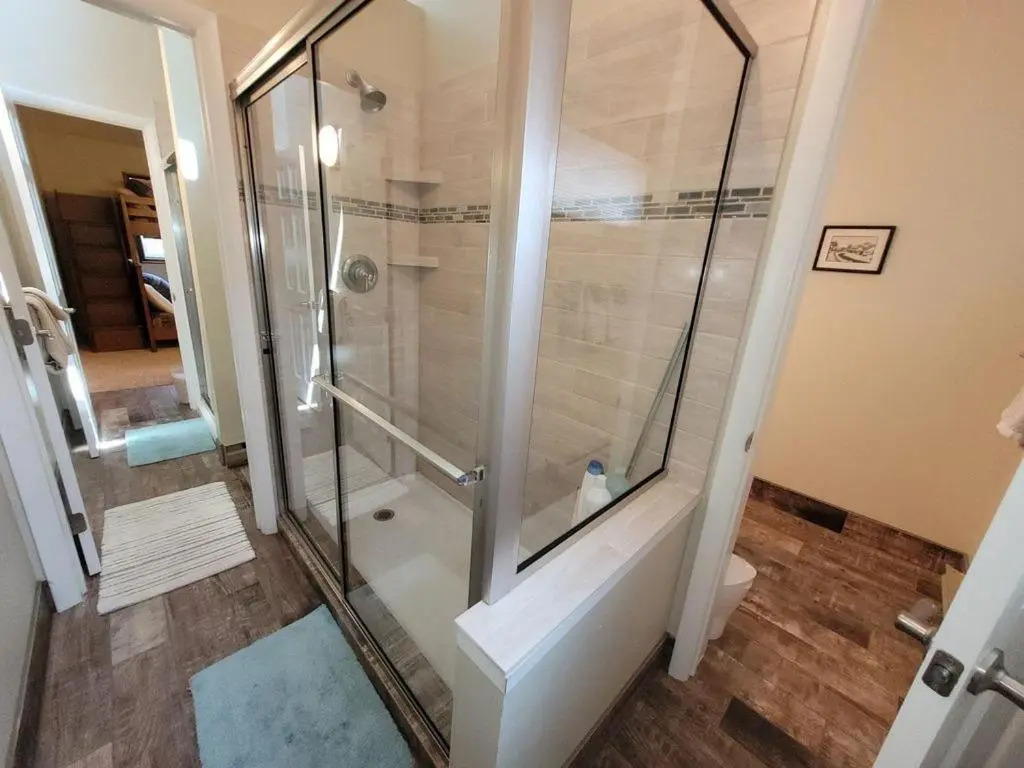 Creekside Home - Contemporary 3br/3ba Home Walking Distance to Frisco Main St and Free Shuttle