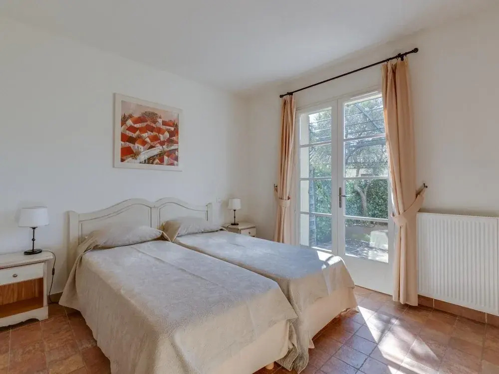 Holiday flats at Domaine de Saint-Endréol with golf, SPA and pool