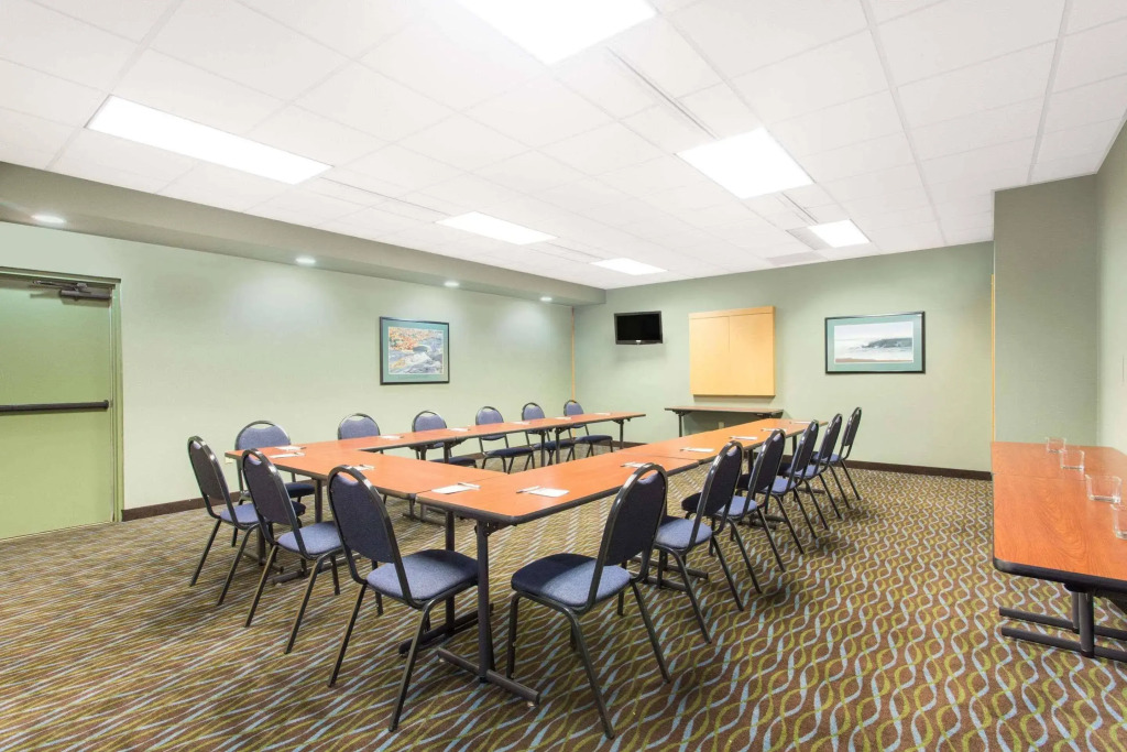 Holiday Inn Express Beloit