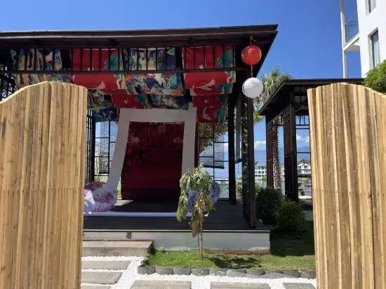 Dali Guqinhai Sea Viewing Inn