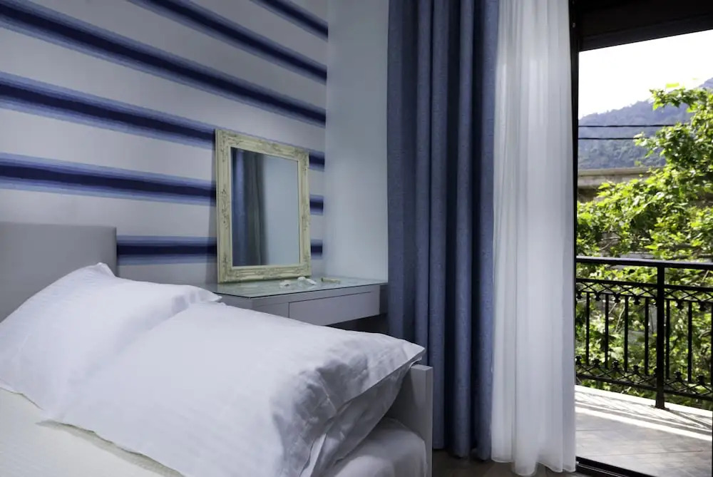 Kamelia & Semeli Hotel