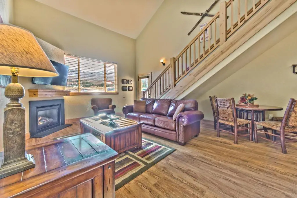 Silverado Lodge One Bedroom plus Loft by Canyons Village Rentals 223B