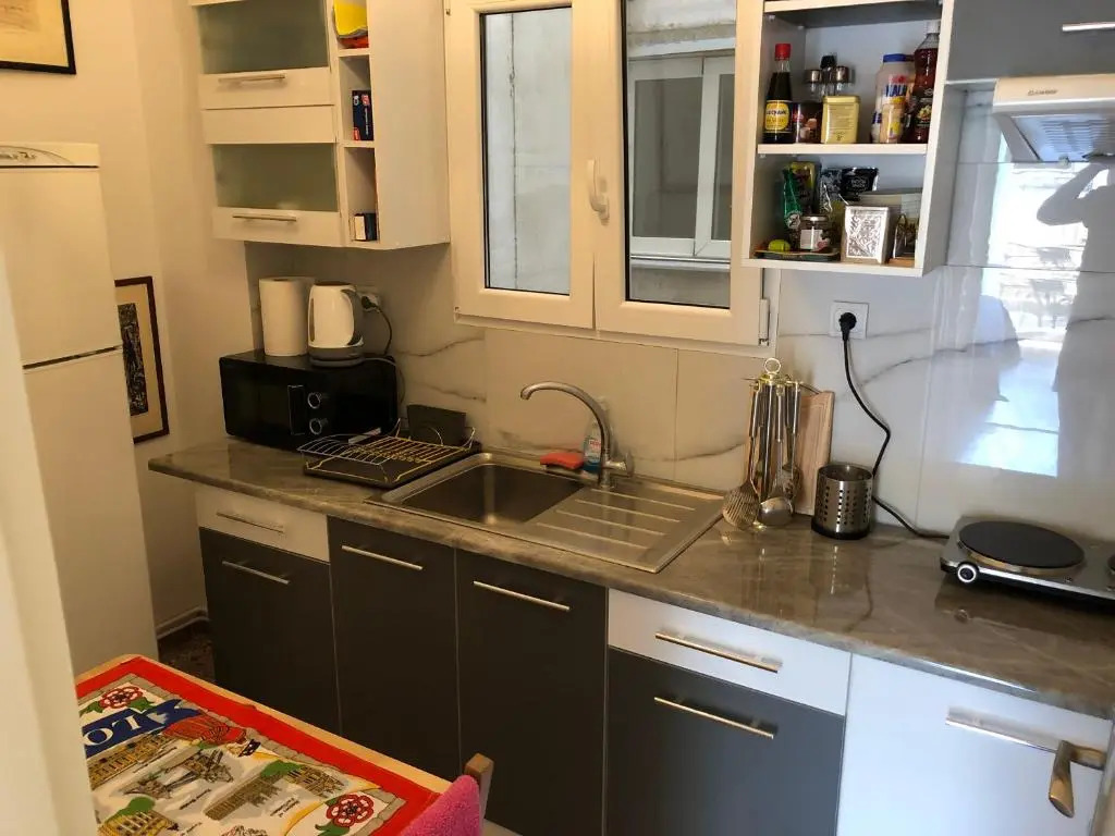 Metaxourgio spacious two bedroom apartment
