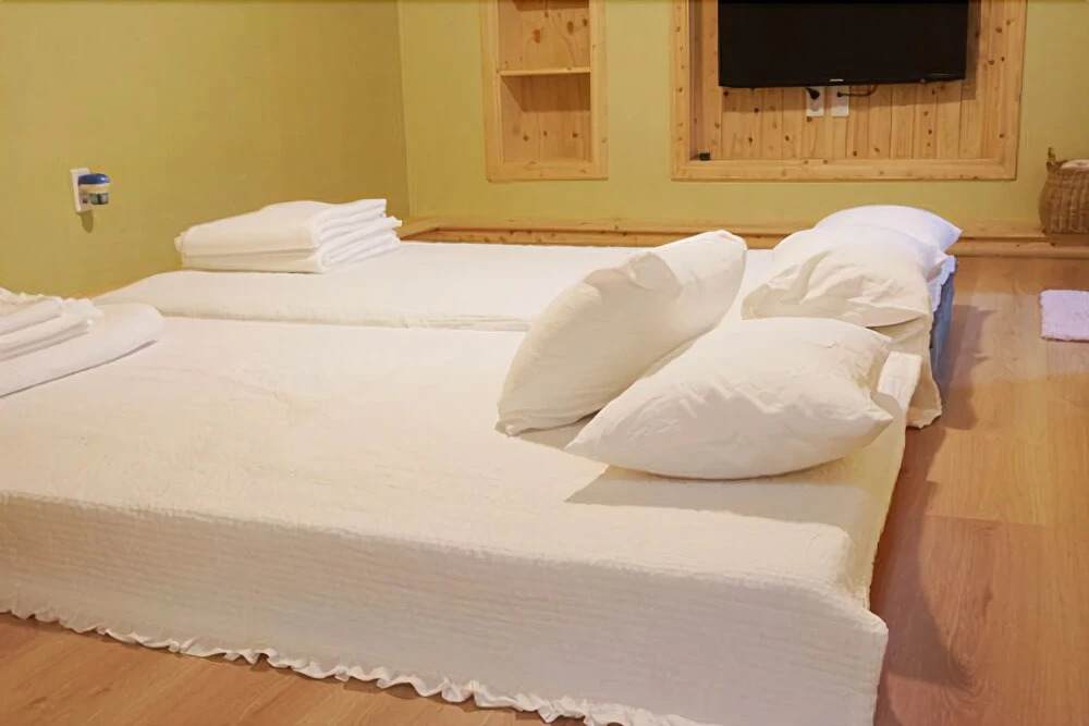 Jeonju Cheonnyunu-i-achim Pension
