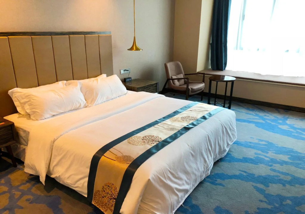 Landmark Hotel