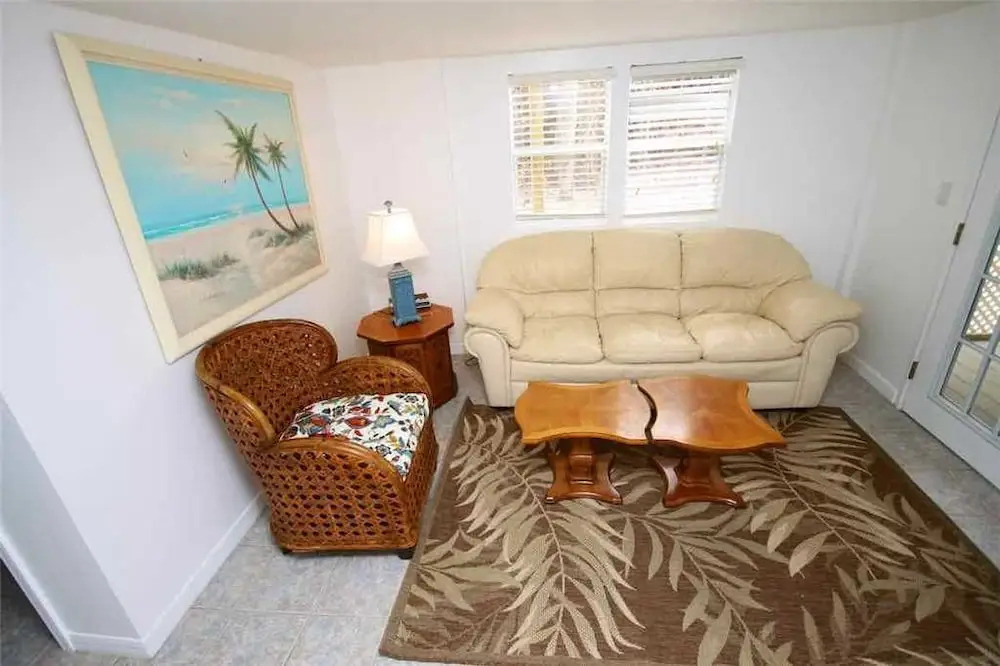437 - LongLook Beachhouse
