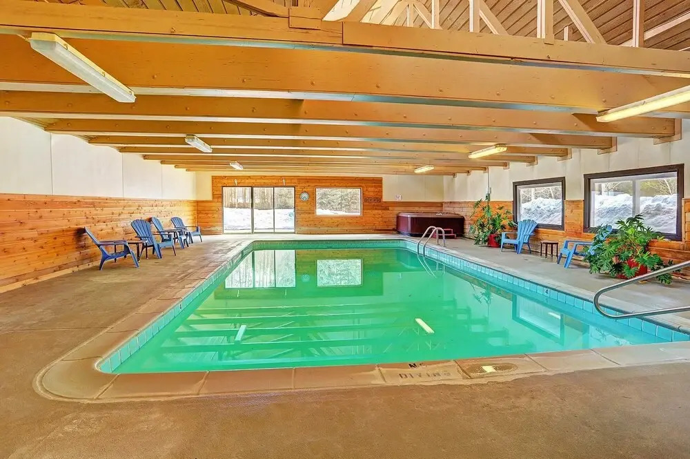 Ski and Racquet Club Condo
