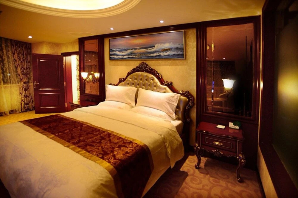Tianhu Jiahua Hotel (Yinchuan Xingqing Wanda store)