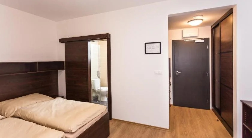 Barok Hotel and Apartments