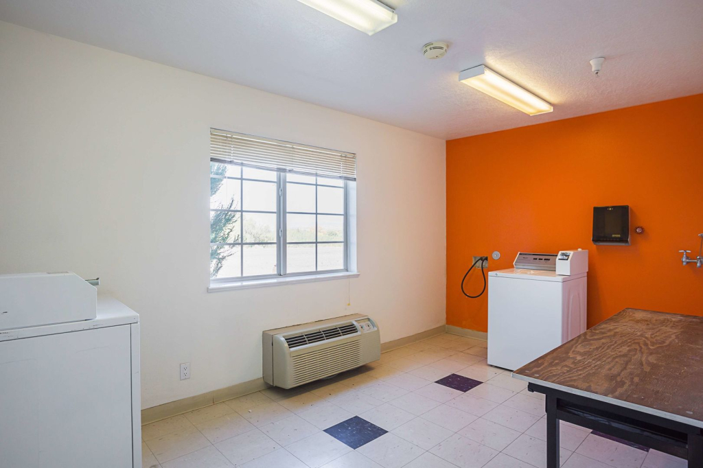 Motel 6-Bernalillo, NM