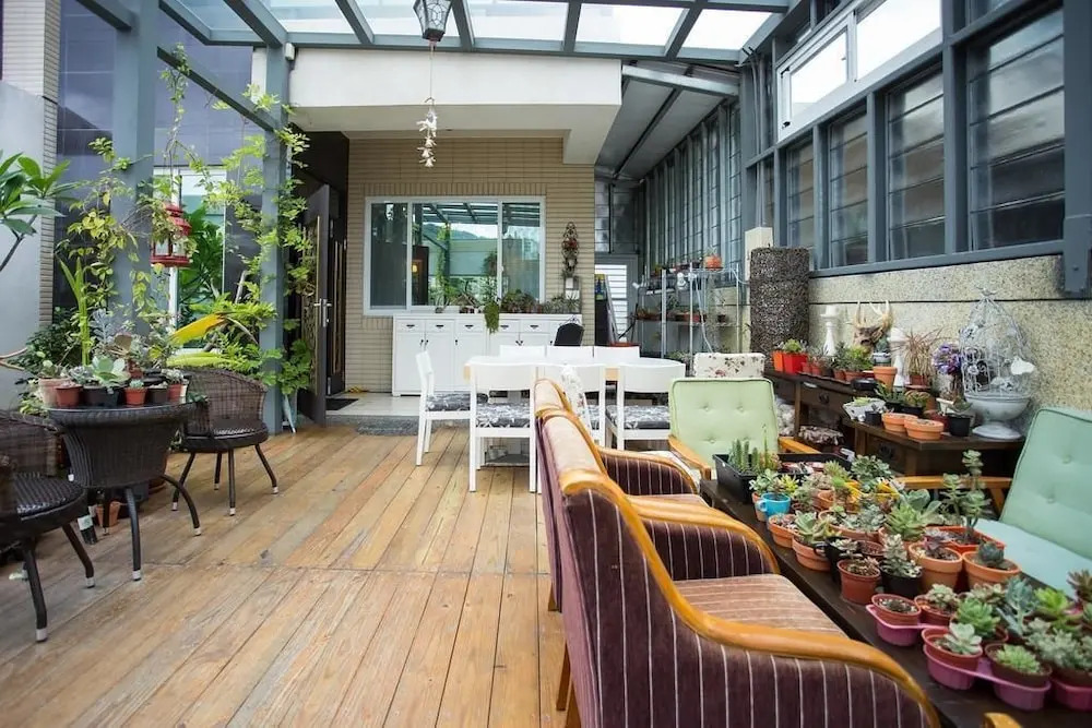 Antlers Guest House