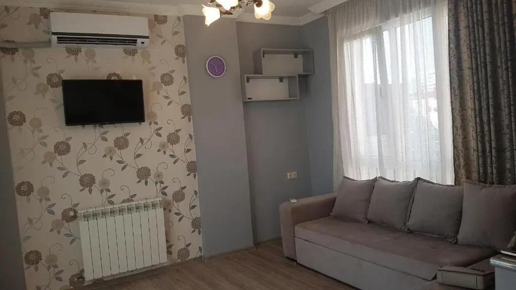 Izo'S Flat2