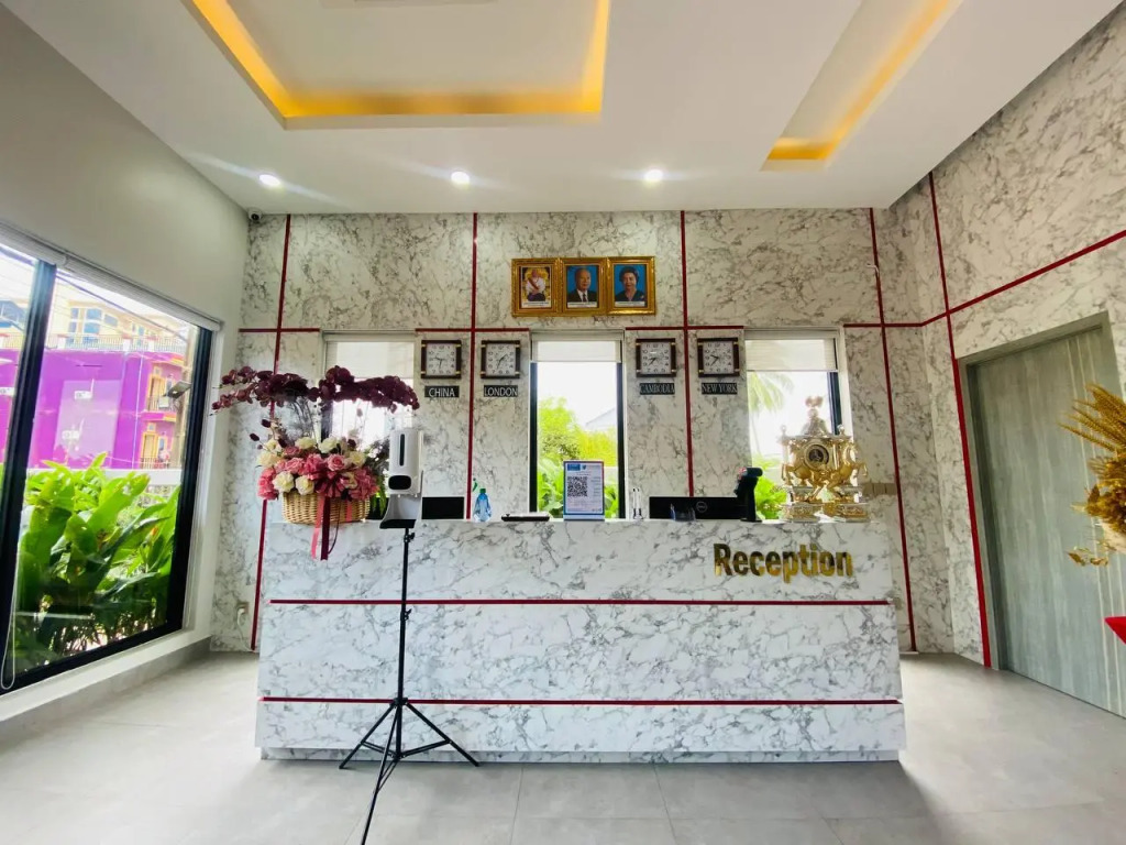 SS Hotel and Residence