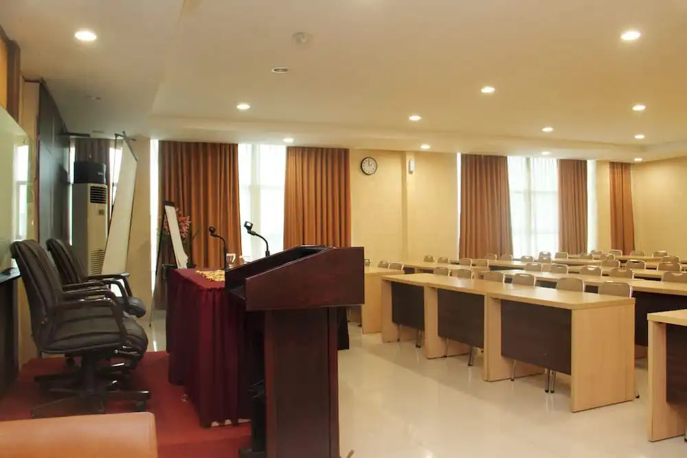 Airy Panakkukang Boulevard Topaz F8 Makassar