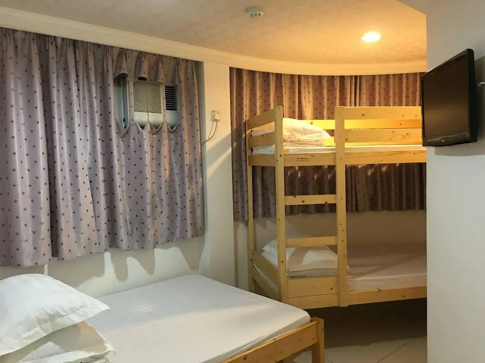 Le Cong Fraternal Guest House
