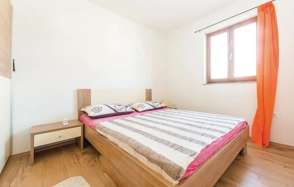 Beautiful Apartment in Biograd With 3 Bedrooms and Wifi