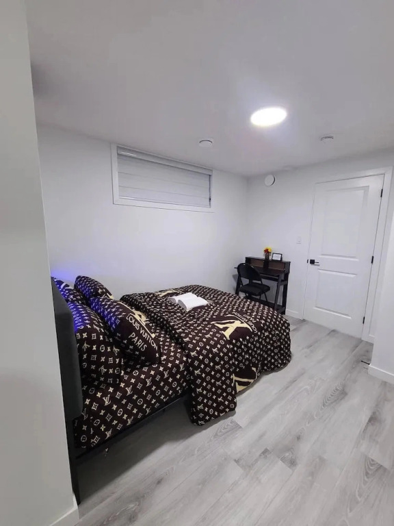 Swithome Properties Cozy Suite With Pond View, Near YEG Airport