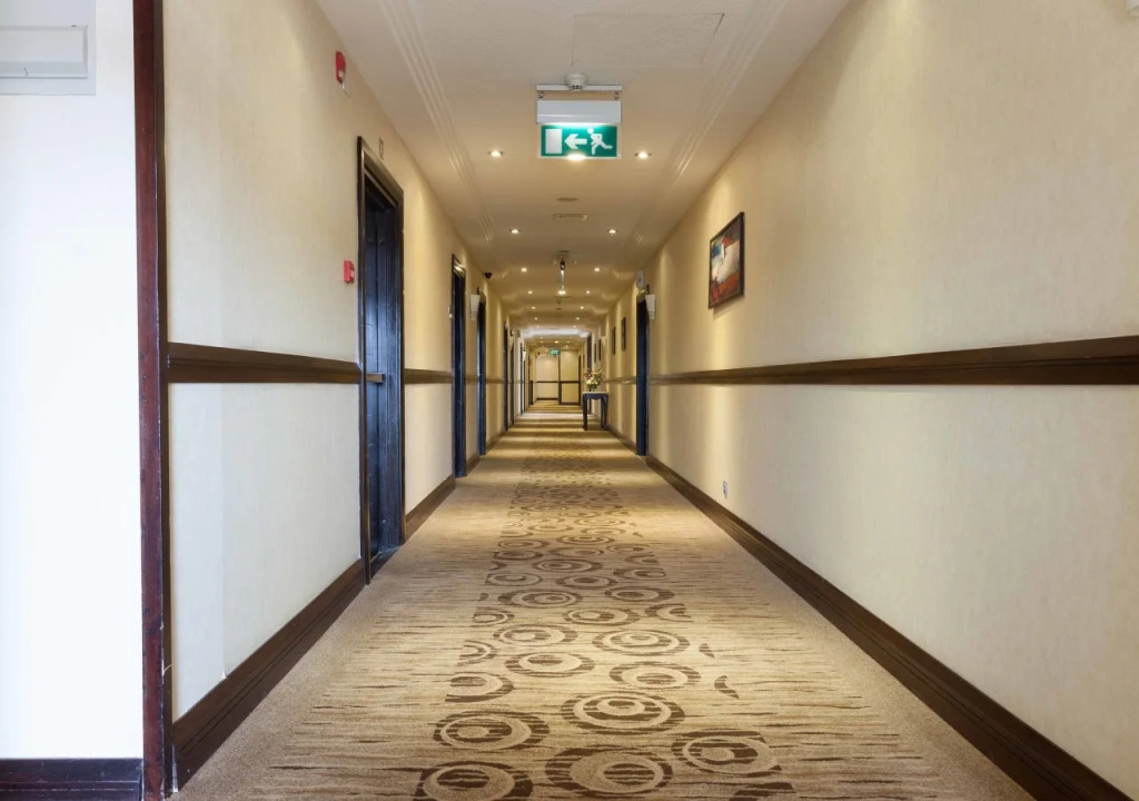 Ayass Hotel
