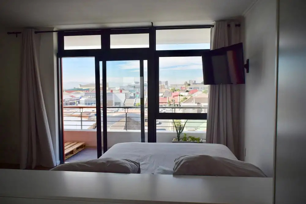 Studio For 2 in Central Cape Town