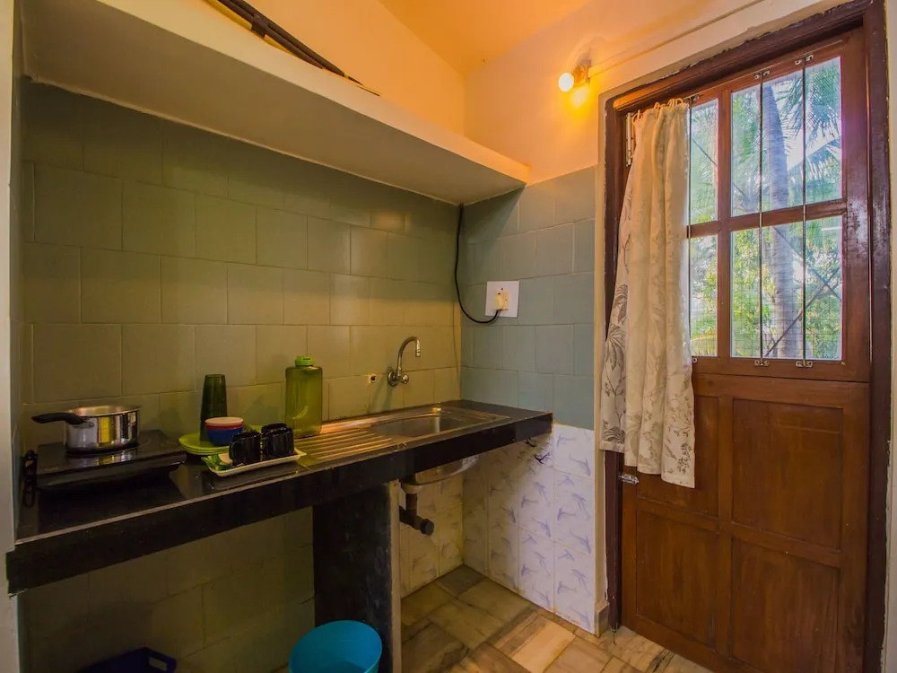 OYO 12902 Home Vibrant Stay Candolim