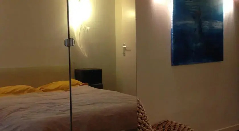 ApartHotel The Delphine