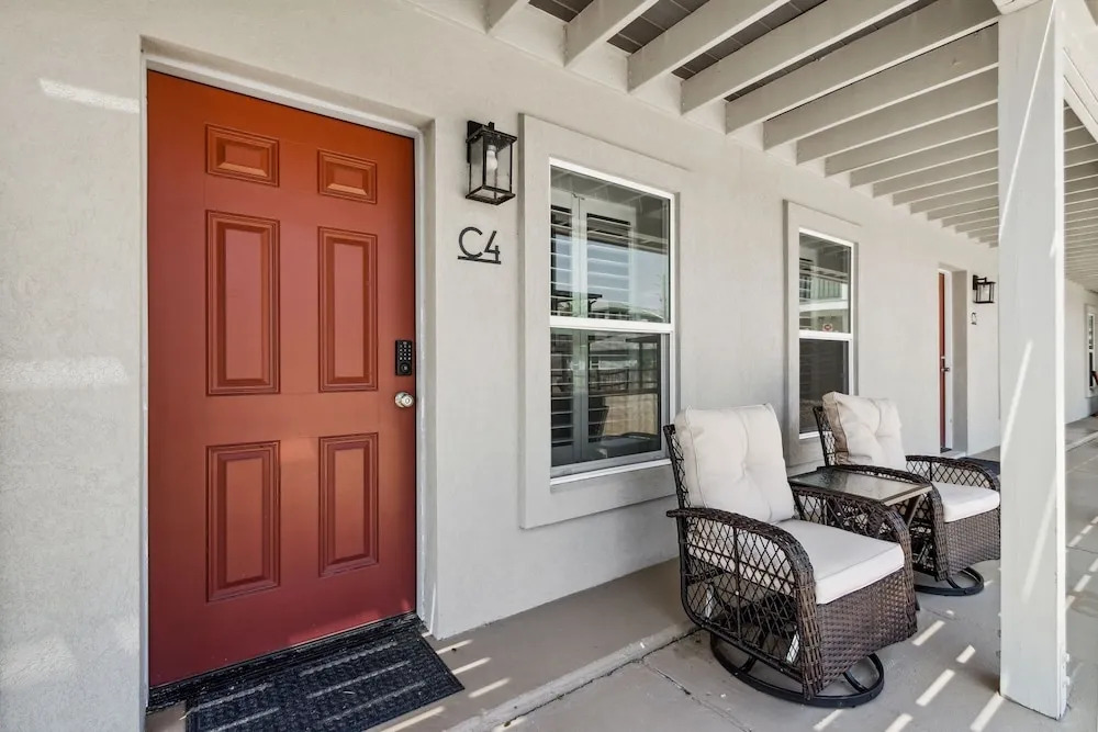 Beach 5 Villas - Immaculate 300 steps from the Ocean