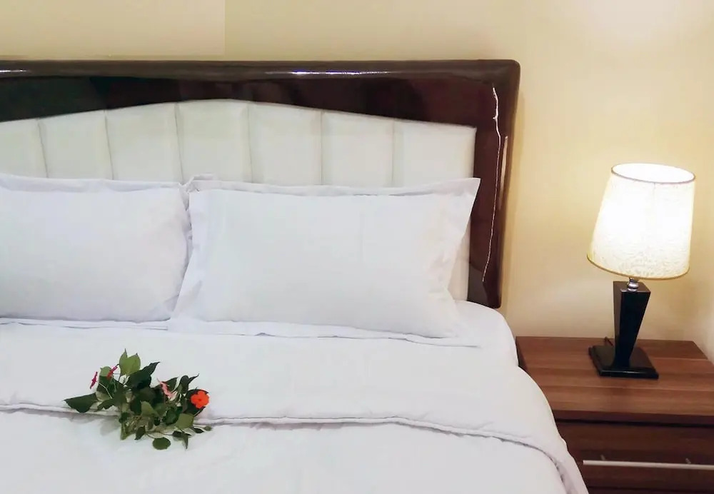 Bakom Inn Syariah Ciawi - Bogor, Standard Double Room 7