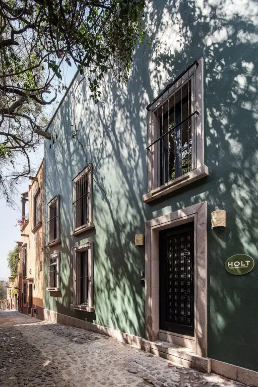 PANORAMA DE LA PARROQUIA Amazing Sunsets! Triplex 4BR Centro Home with Rooftop Parroquia Views
