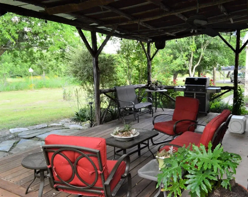 Mesquite Creek Historic Farmhouse