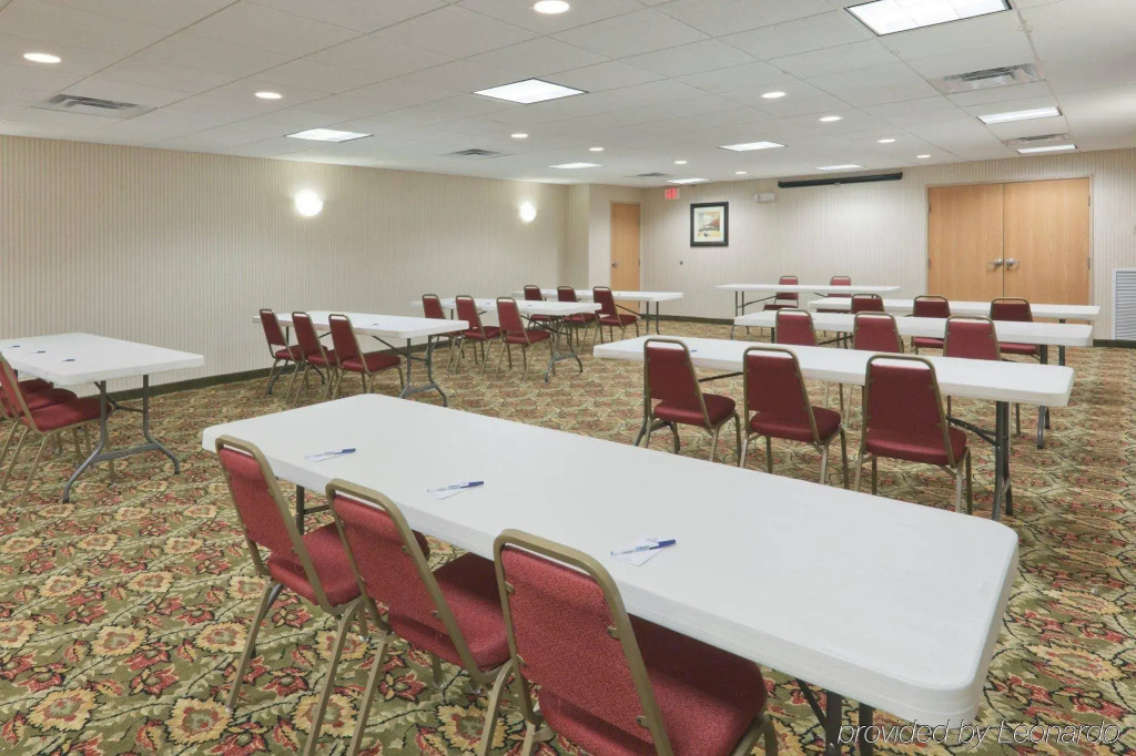 Holiday Inn Express & Suites Martinsville by IHG