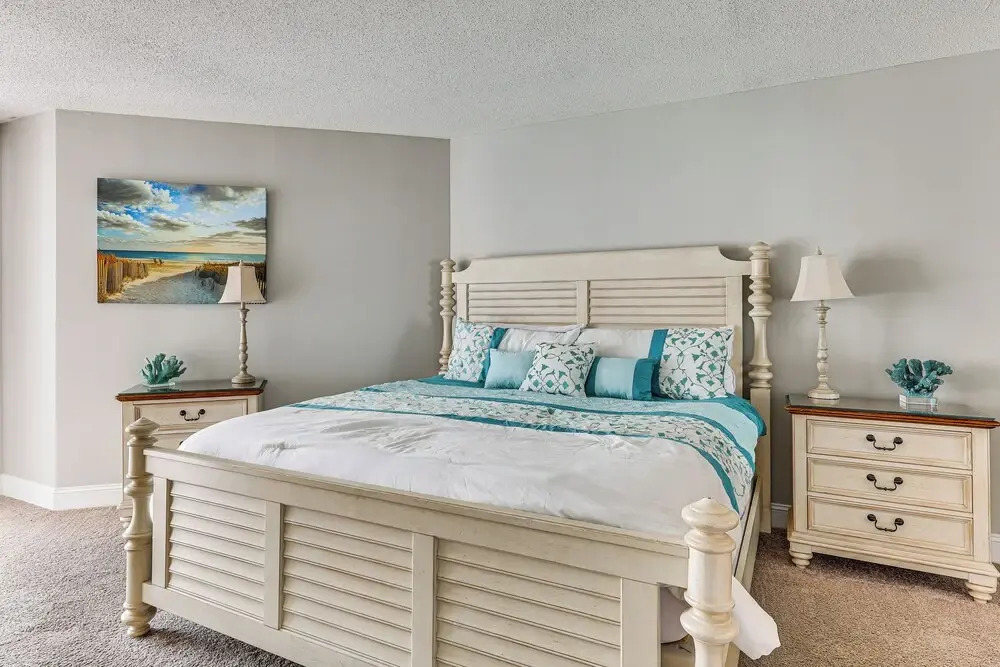 On-site Ocean Access: Condo in North Topsail Beach