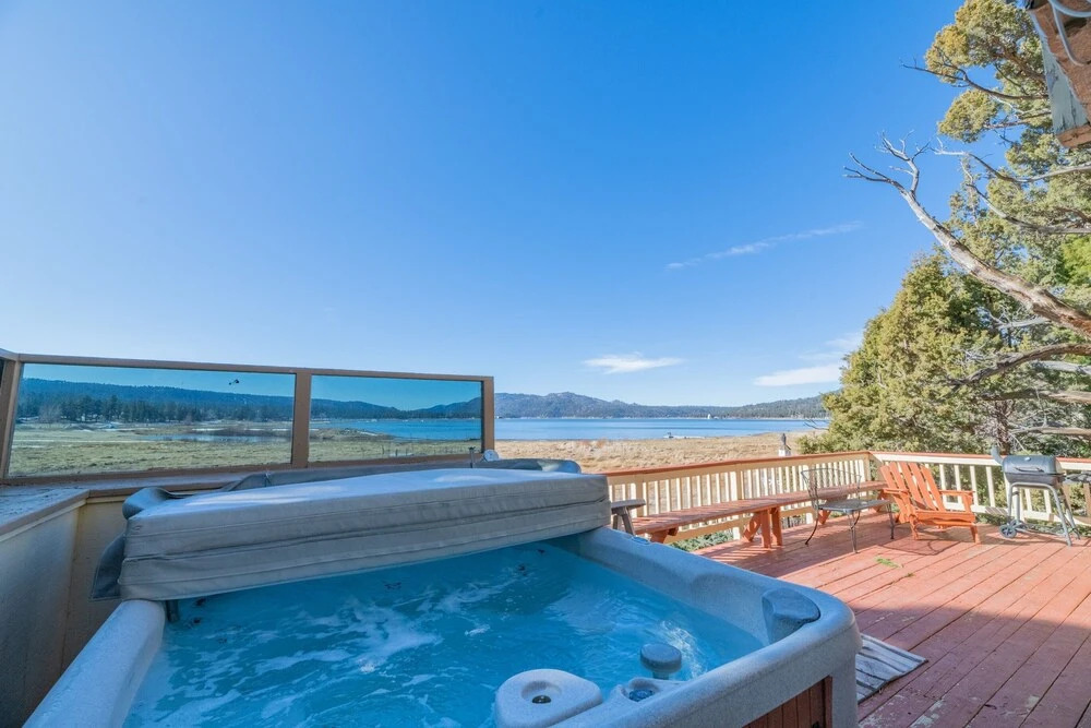 Alpine Lakefront - Lakefront Cabin And All The Amenities Really Fun From The Pool Table And Spa 3 Bedroom Home