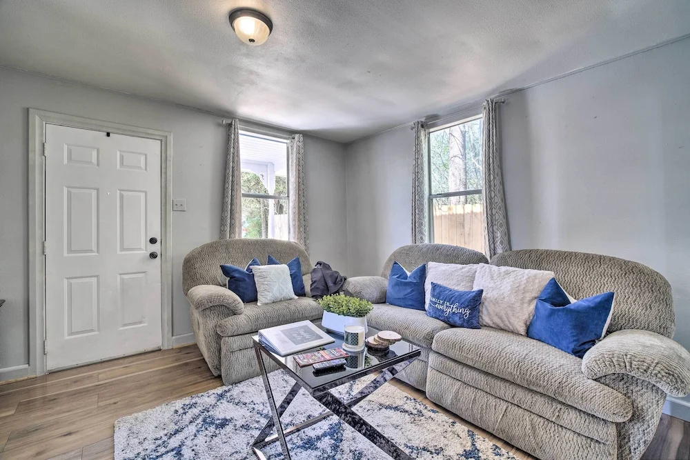 Cozy Livingston House w/ Fenced Yard + Patio!