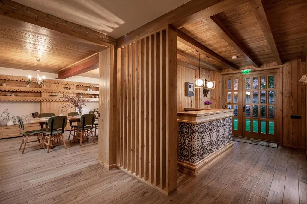 Zara Chalet