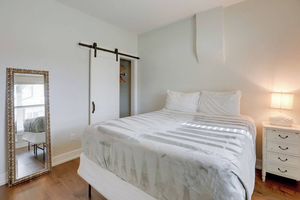 Near Freeways! Centrally Located Denver Retreat