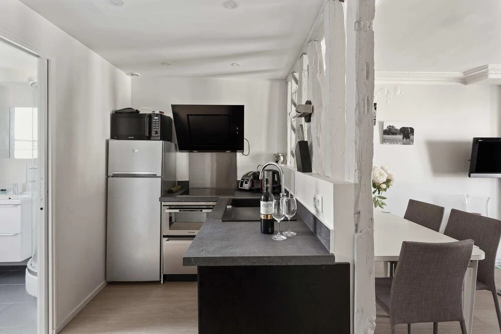 Modern Apartment Near Opera Garnier