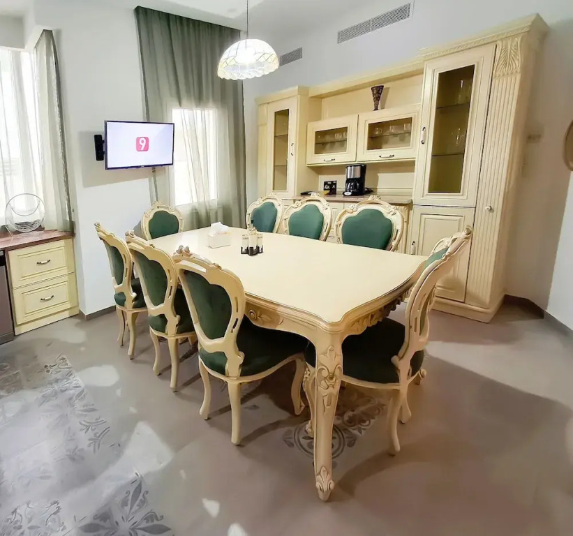 LOrchidée - Villa de luxe avec piscine chauffée, ascenseur privatif et vue sur le lac de Tunis