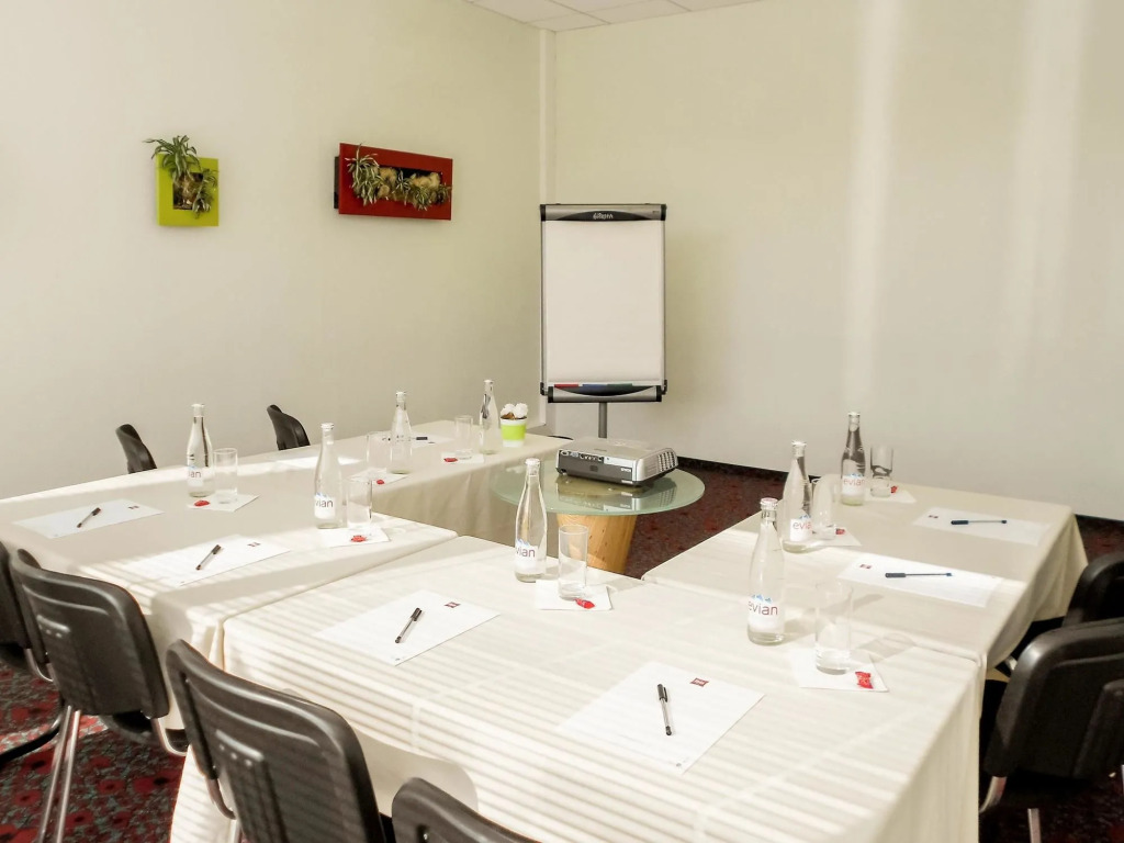 ibis Martigues Centre
