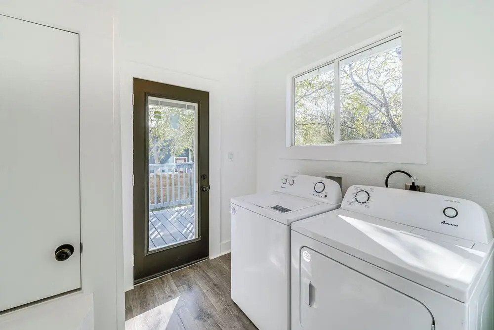 Charming San Antonio Home ~ 2 Mi to The Alamo!