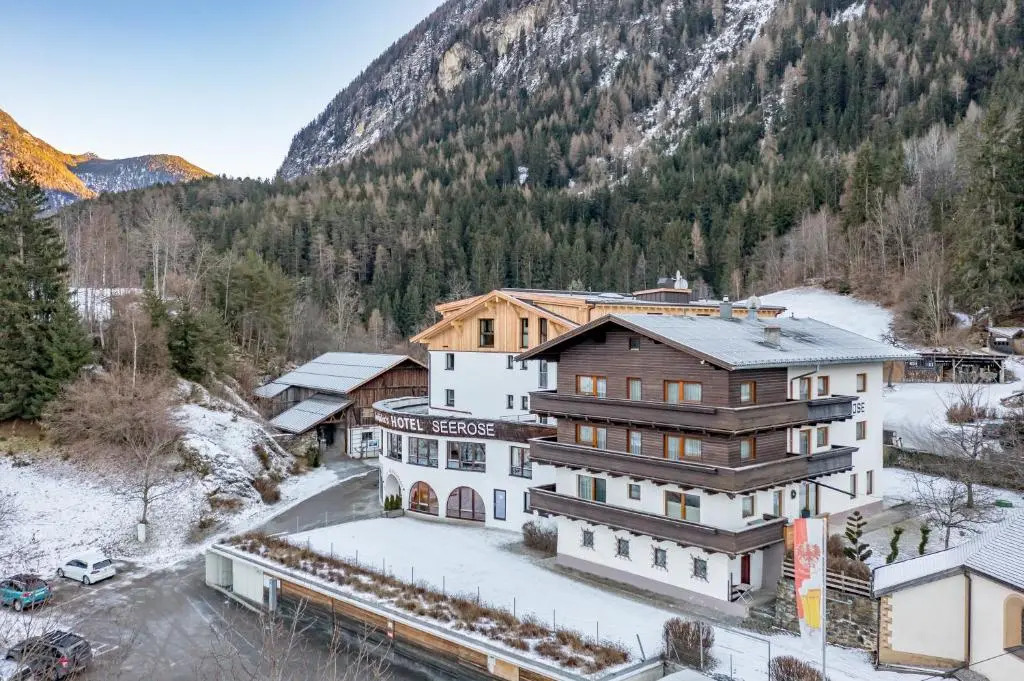Seehüters Hotel Seerose - Piburger See, Ötz