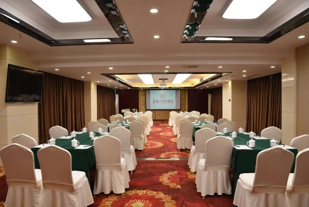 Hua Lian Dong Huan Hotel - Chengdu