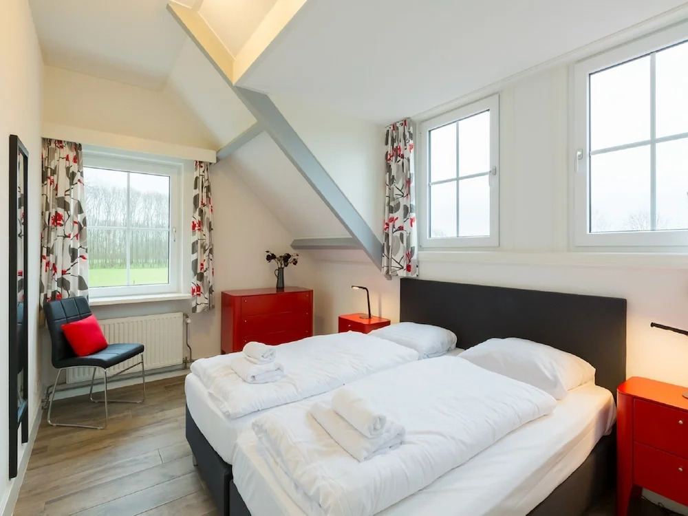 Very Comfortable and Cosy Holiday Home Just Outside Oostkapelle